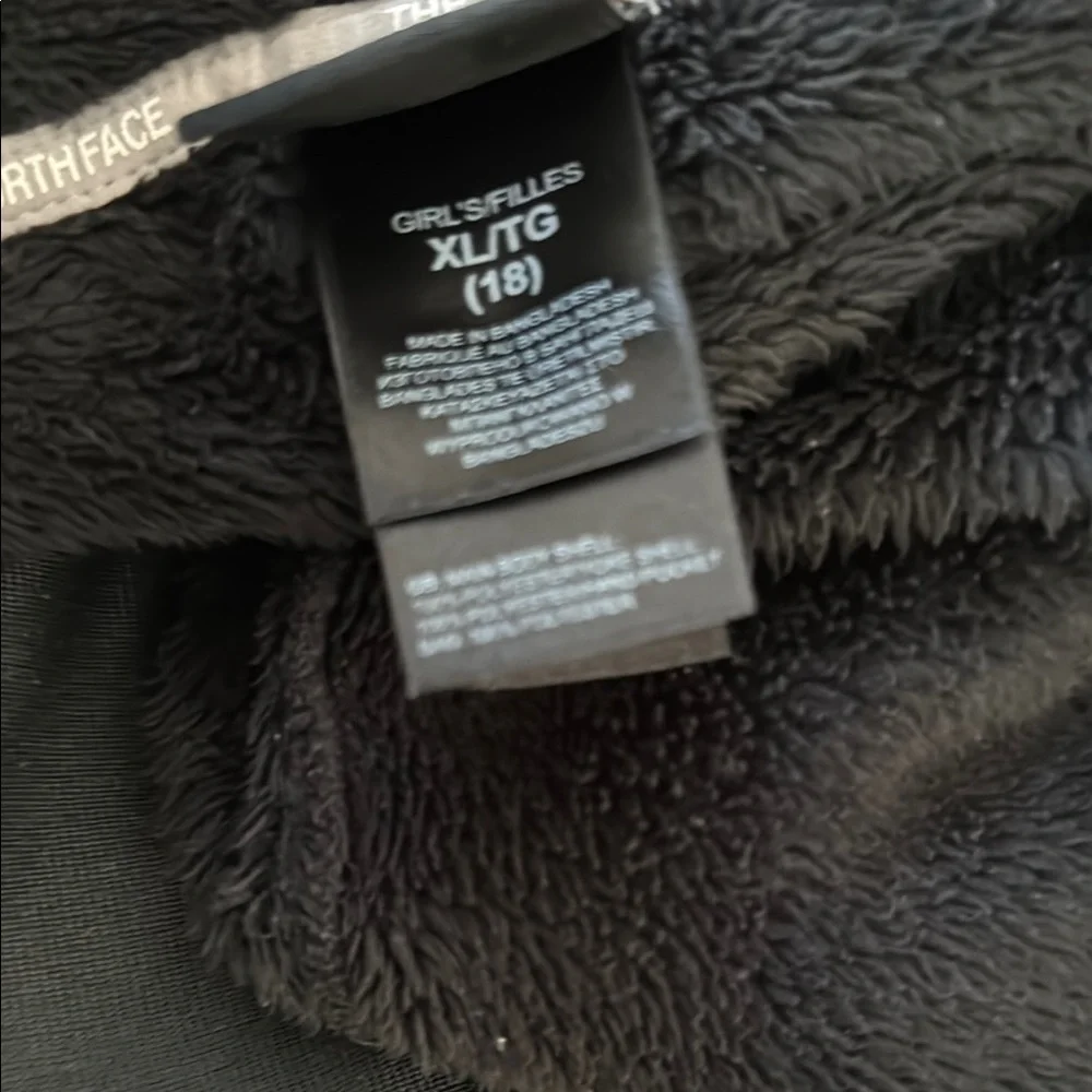 The North Face Black Hooded Jacket - Picture 6 of 6